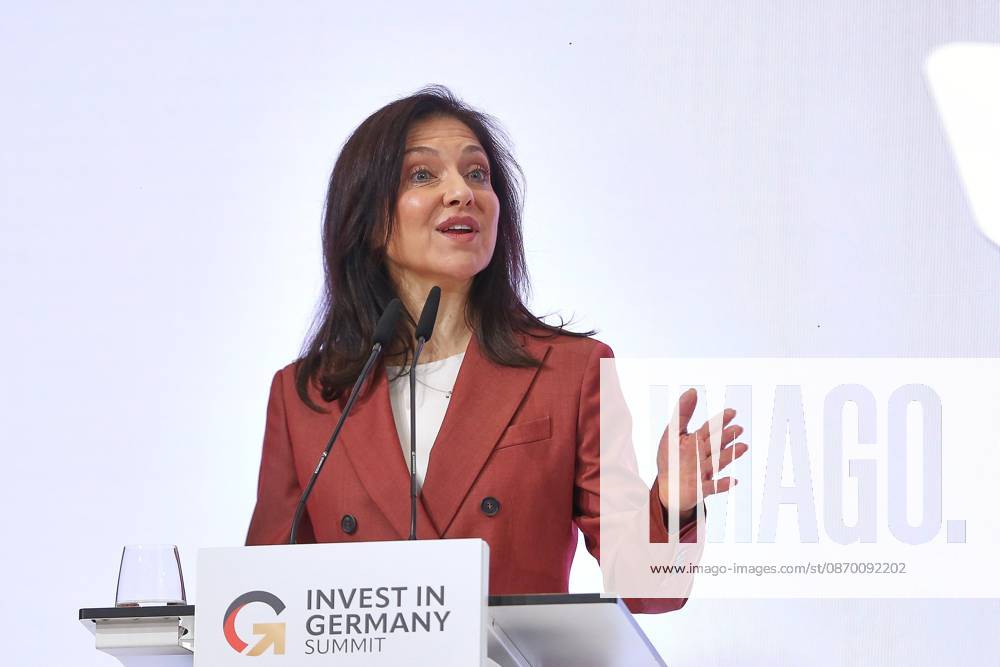 Berlin, Deutschland, 20.10.2026: ESMT: Invest in Germany Summit: Bundesministerin für Wirtschaft und Energie Katherina Reiche (CDU) hält eine Rede.