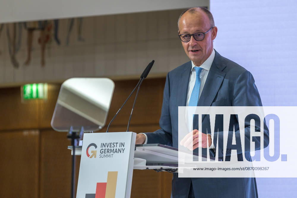 Invest in Germany Summit in Berlin German Chancellor Friedrich Merz (CDU) speaks at the Invest in Germany Summit on October 20, 2026 in Berlin. Bundeskanzler Friedrich Merz (CDU) spricht beim Invest in Germany Summit am 20.10.2026 in Berlin. Berlin Berlin Deutschland ESMT Berlin