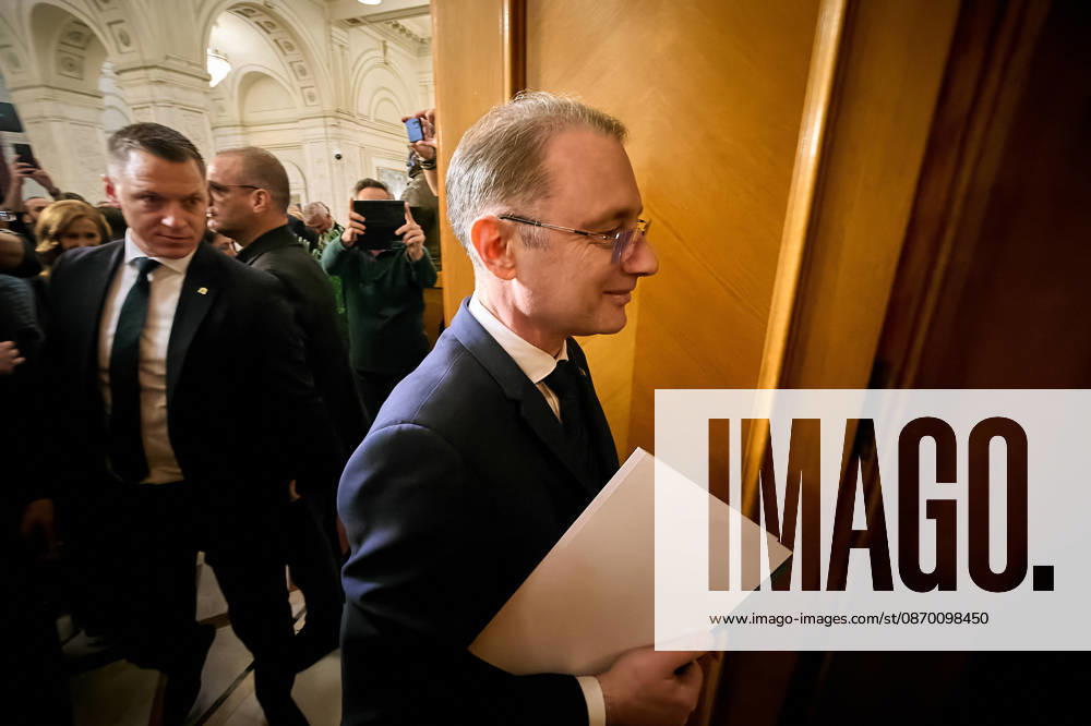 Luca Niculescu New Romanian Prime Minister Vote in Paliament Bucharest, Romania. 20th Oct, 2026: Luca Niculescu, prime minister‘designate, attends the vote on his cabinet in the Romanian Parliament. Bucharest Romania