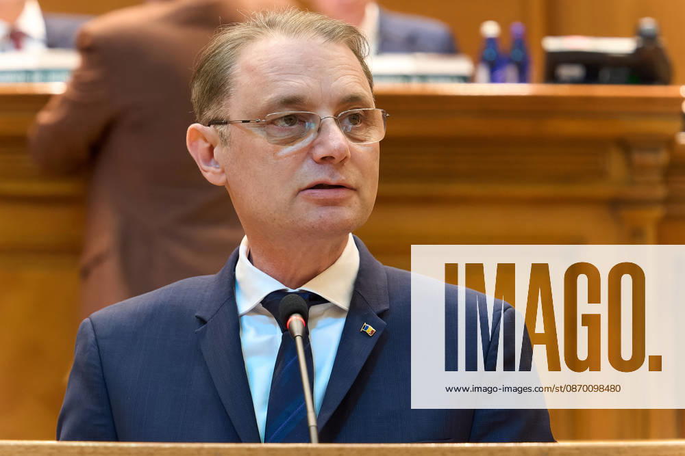 Luca Niculescu New Romanian Prime Minister Vote in Paliament Bucharest, Romania. 20th Oct, 2026: Luca Niculescu, prime minister‘designate, speaks during the vote on his cabinet in the Romanian Parliament. Bucharest Romania
