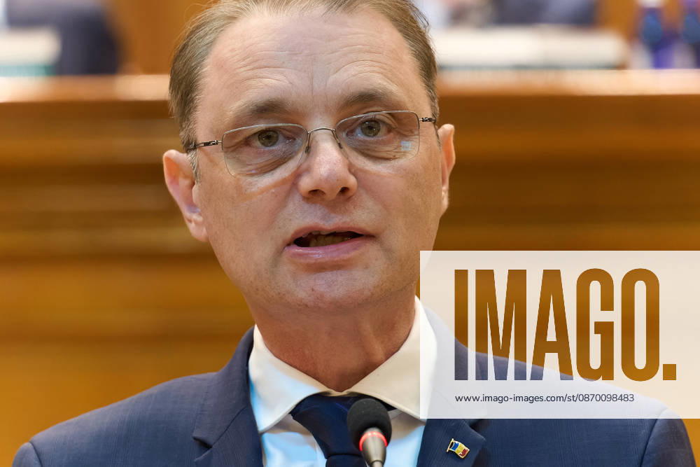 Luca Niculescu New Romanian Prime Minister Vote in Paliament Bucharest, Romania. 20th Oct, 2026: Luca Niculescu, prime minister‘designate, speaks during the vote on his cabinet in the Romanian Parliament. Bucharest Romania