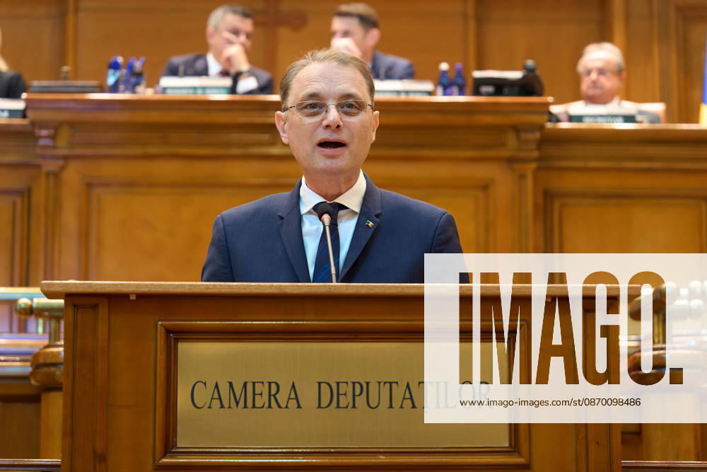 Luca Niculescu New Romanian Prime Minister Vote in Paliament Bucharest, Romania. 20th Oct, 2026: Luca Niculescu, prime minister‘designate, speaks during the vote on his cabinet in the Romanian Parliament. Bucharest Romania