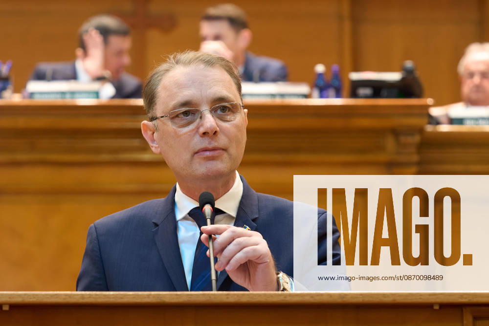 Luca Niculescu New Romanian Prime Minister Vote in Paliament Bucharest, Romania. 20th Oct, 2026: Luca Niculescu, prime minister‘designate, speaks during the vote on his cabinet in the Romanian Parliament. Bucharest Romania
