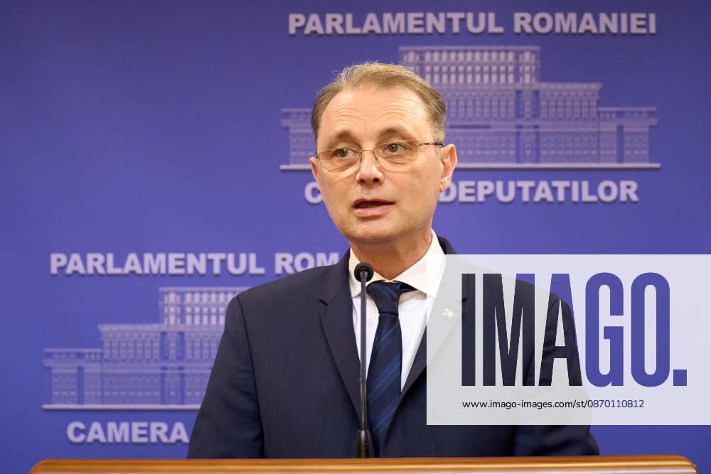 Luca Niculescu New Romanian Prime Minister After Confidence Vote Bucharest, Romania. 20th Oct, 2026: Luca Niculescu, Romania s new prime minister, makes a brief press statement after receiving the confidence vote in the Romanian Parliament. Bucharest Romania
