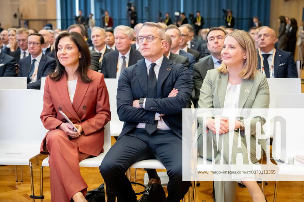 Invest in Germany Summit, Berlin, ESMT Invest in Germany Summit, Berlin, ESMT, Katherina Reiche, Bundeswirtschaftsministerin Verena Hubertz, Bundesbauministerin Karsten Wildberger, Bundesdigitalminister Berlin Berlin GER