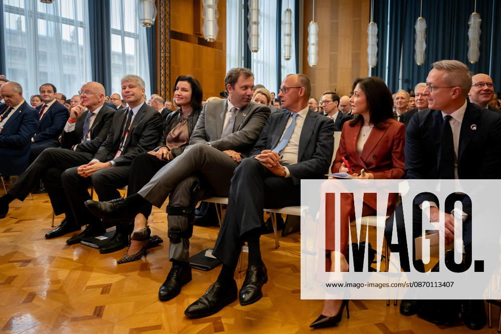 Invest in Germany Summit, Berlin, ESMT Invest in Germany Summit, Berlin, ESMT, Friedrich Merz, Bundeskanzler Katherina Reiche, Bundeswirtschaftsministerin Lars Klingbeil, Bundesfinanzminister Steffen Bilger, Bundesverkehrsminister Dorothee Bär, Bundesforschungsministerin Karsten Wildberger, Bundesdigitalminister Martin Blessing, Sonderbeauftragter für Investitionen Berlin Berlin GER