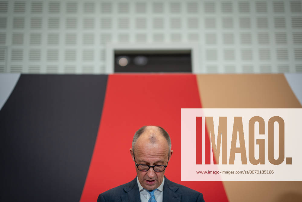Bundeskanzler Friedrich Merz bei seinem Abschlussstatement;Invest in Germany Summit 2026 in der ESMT - European School of Management and Technology Berlin, Berlin Berlin Deutschland ESMT Berlin