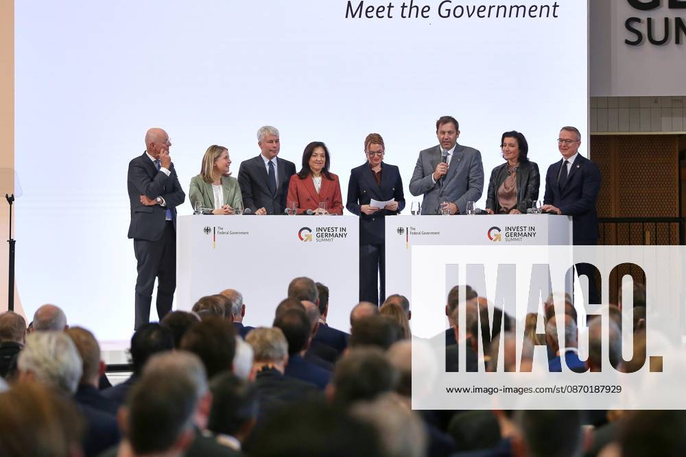 Berlin, Deutschland, 20.10.2026: ESMT: Invest in Germany Summit: Diskussion unter anderem mit: Martin Blessing (Beauftragter für Investitionen im Standort Deutschland), Bundesministerin für Wohnen, Stadtentwicklung und Bauwesen Verena Hubertz (SPD), Bundesminister für Verkehr Steffen Bilger (CDU), Bundesministerin für Wirtschaft und Energie Katherina Reiche (CDU), Lars klingbeil, Bundesministerin für Forschung, Technologie und Raumfahrt Dorothee Bär (CSU), Bundesminister für Digitales und Staatsmodernisierung Karsten Wildberger (CDU)