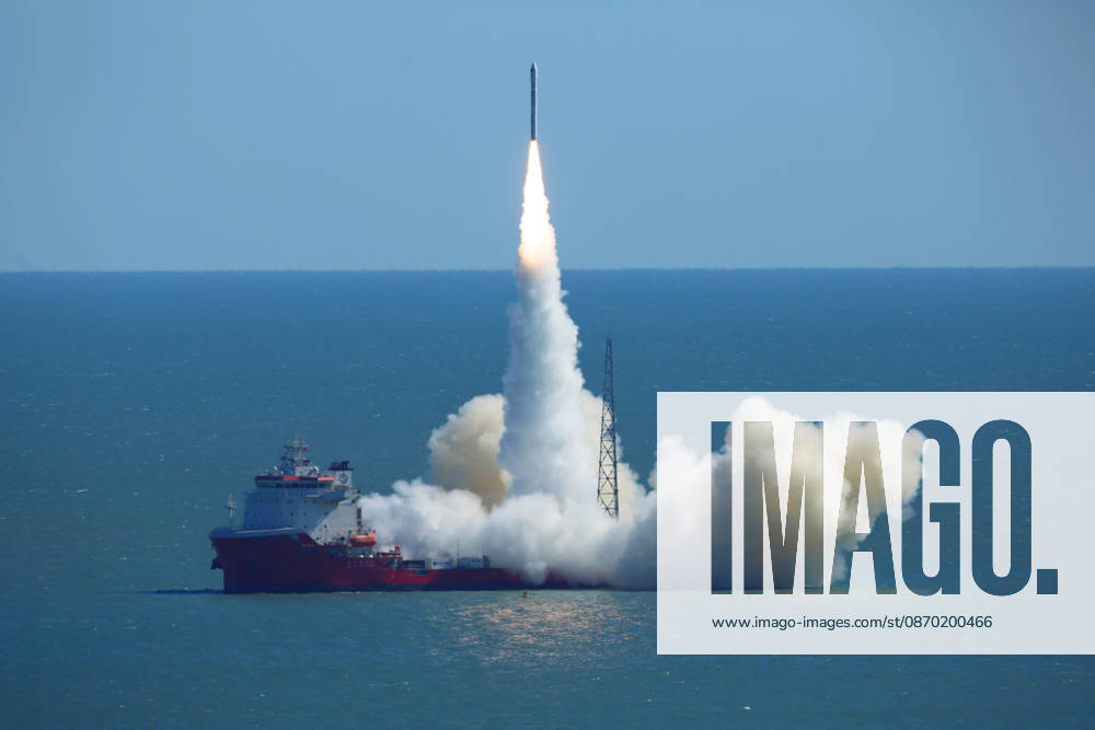 The CERES-1 Y8 carrier rocket carrying a new satellite blasts off from the waters on October 21, 2026 near the city of Rizhao, Shandong Province of China. China launched a rocket from the ocean waters near the city of Rizhao in east China s Shandong Province on October 21, placing a new satellite into planned orbit. The CERES-1 Y8 carrier rocket blasted off at 11:39 a.m. (Beijing Time). The Taiyuan Satellite Launch Center carried out this offshore launch.