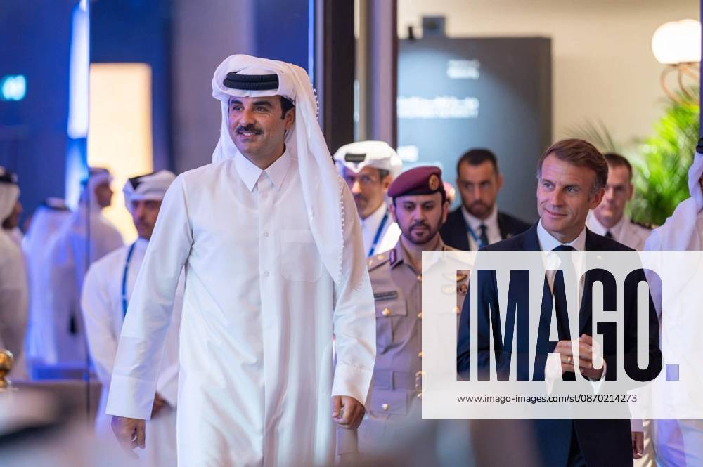 Qatar s Emir and French President Attend One Planet Sovereign Wealth Funds Summit Qatar s Emir Sheikh Tamim bin Hamad Al Thani and French President Emmanuel Macron attend the ninth edition of the One Planet Sovereign Wealth Funds (OPSWF) CEO Summit at the Rosewood Hotel in Qatar, on October 21, 2026. Photo by Emiri Diwan Office apaimages Doha Doha Qatar 211026_Qatar_QPO_00(2)