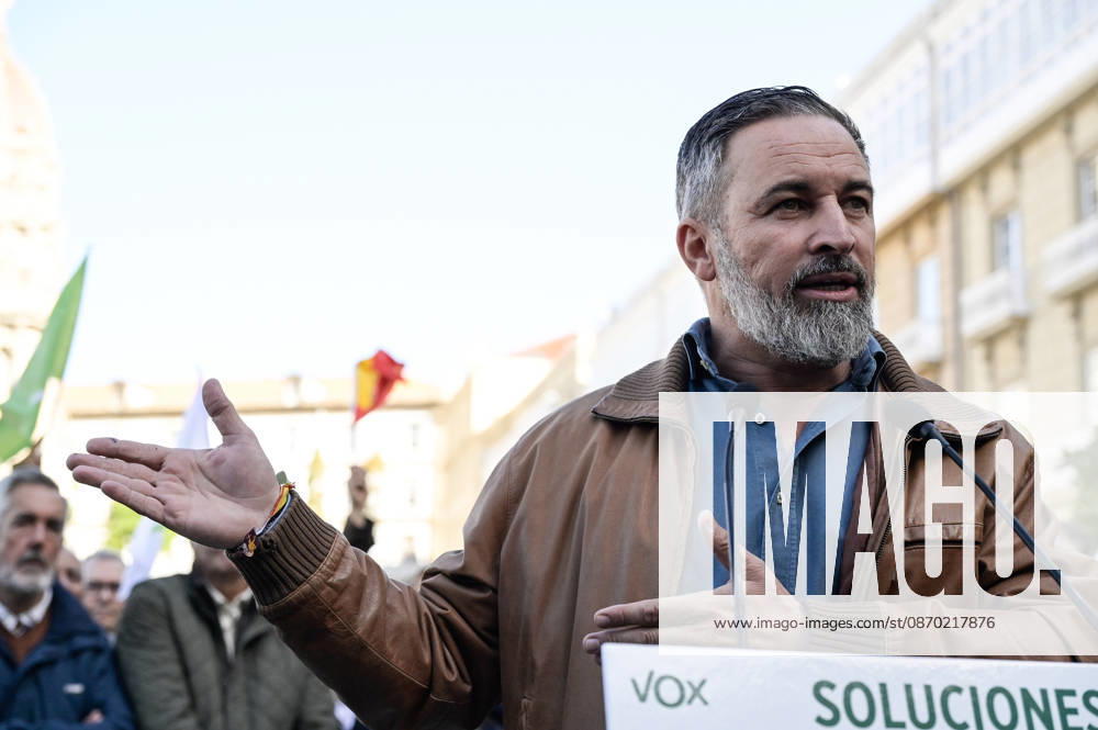Abascal Visits A Coruna in the Middle of the Pre-Election Campaign Vox leader Santiago Abascal during an event in Plaza de María Pita on October 21, 2026, in A Coruna, Galicia, Spain. The Vox leader is touring various locations across Spain to kick off the pre-campaign for the November 29 elections. 29N OCTOBER 21, 2026 M Madrid, Madrid, Spain