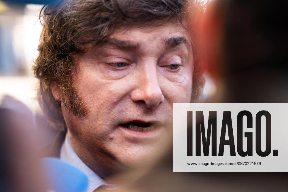 During his visit to Madrid, Argentine President Javier Milei lashes out at a journalist, saying: I cannot respect your brain. Madrid SPAIN - ZUMAl221 20261021_zip_l221_001