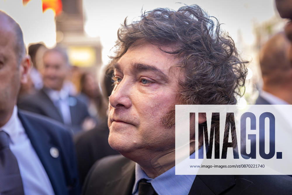 During his visit to Madrid, Argentine President Javier Milei lashes out at a journalist, saying: I cannot respect your brain. Madrid SPAIN - ZUMAl221 20261021_zip_l221_014