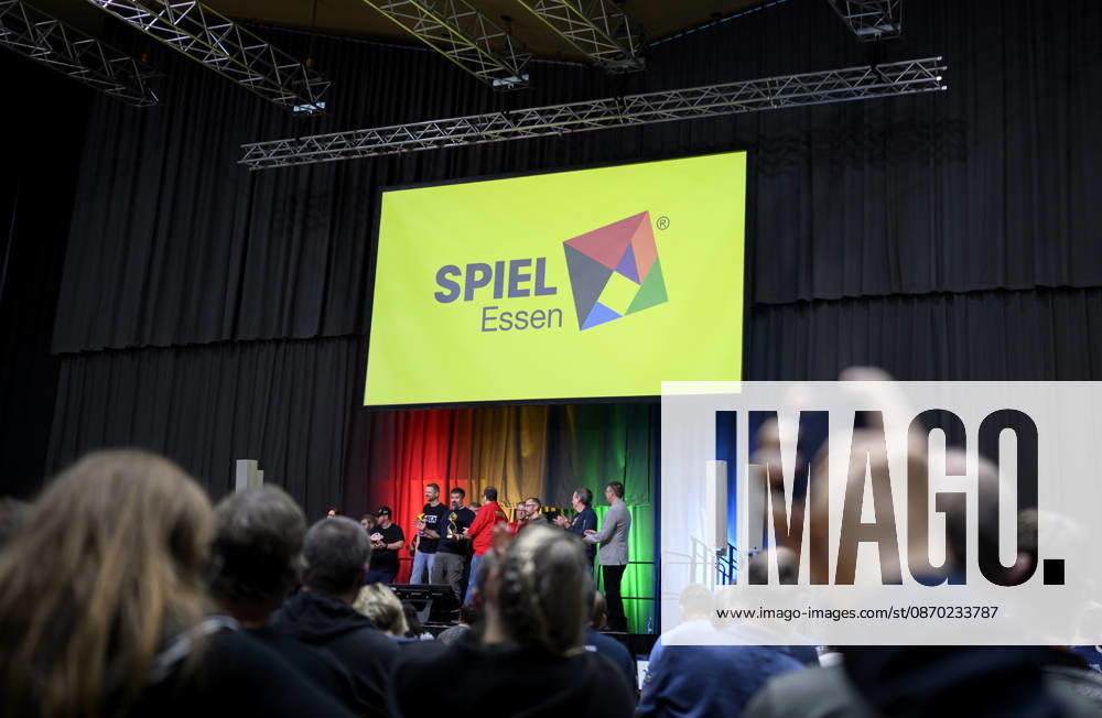 Feature, Logo und Schriftzug der Messe, PK, Pressekonferenz am 21.10.2026 Messe SPIEL Essen vom 22.10 - 25.10.2026 in E s s e n Deutschland. Grugahalle