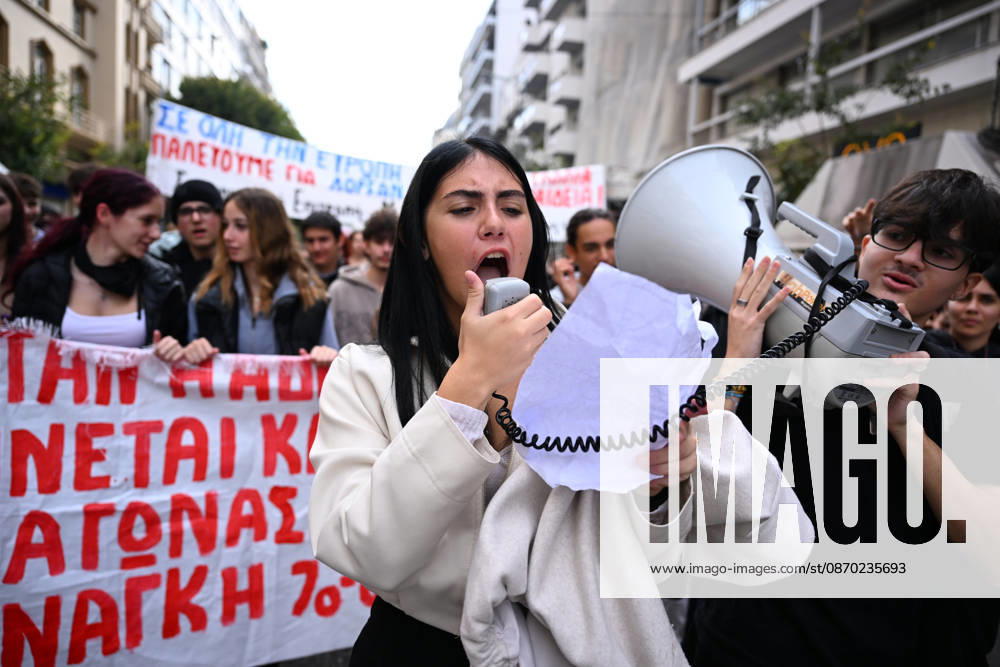 Students protest in Greece, calling for better education and government action to ease the burden of rising living costs. Thessaloniki Greece - ZUMAp191 20261021_zap_p191_001