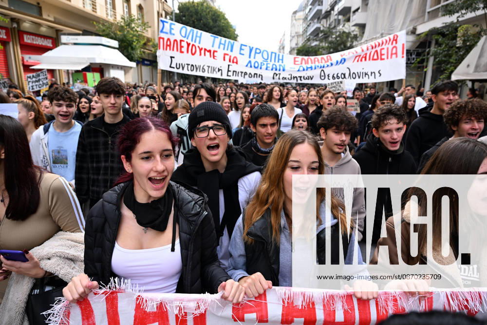 Students protest in Greece, calling for better education and government action to ease the burden of rising living costs. Thessaloniki Greece - ZUMAp191 20261021_zap_p191_002