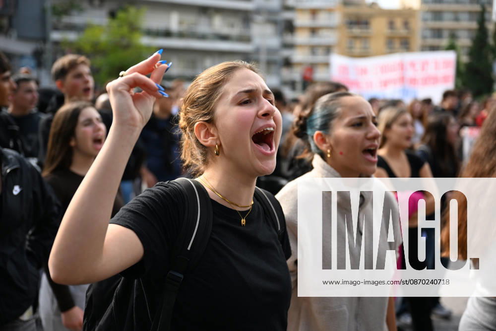 Students protest in Greece, calling for better education and government action to ease the burden of rising living costs. Thessaloniki Greece - ZUMAp191 20261021_zap_p191_019