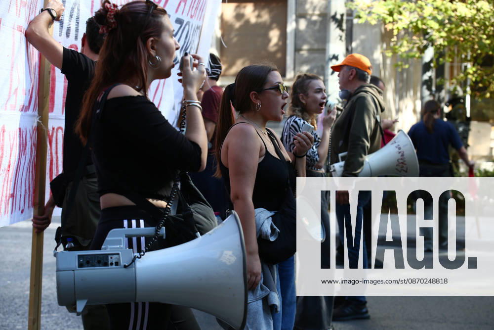 Students, school pupils, teachers and university professors take part in a large education protest. Thousands of demonstrators march through the city center, carrying banners and chanting slogans during the mass mobilization. Athens GREECE - ZUMAx103 20261021_zip_x103_037