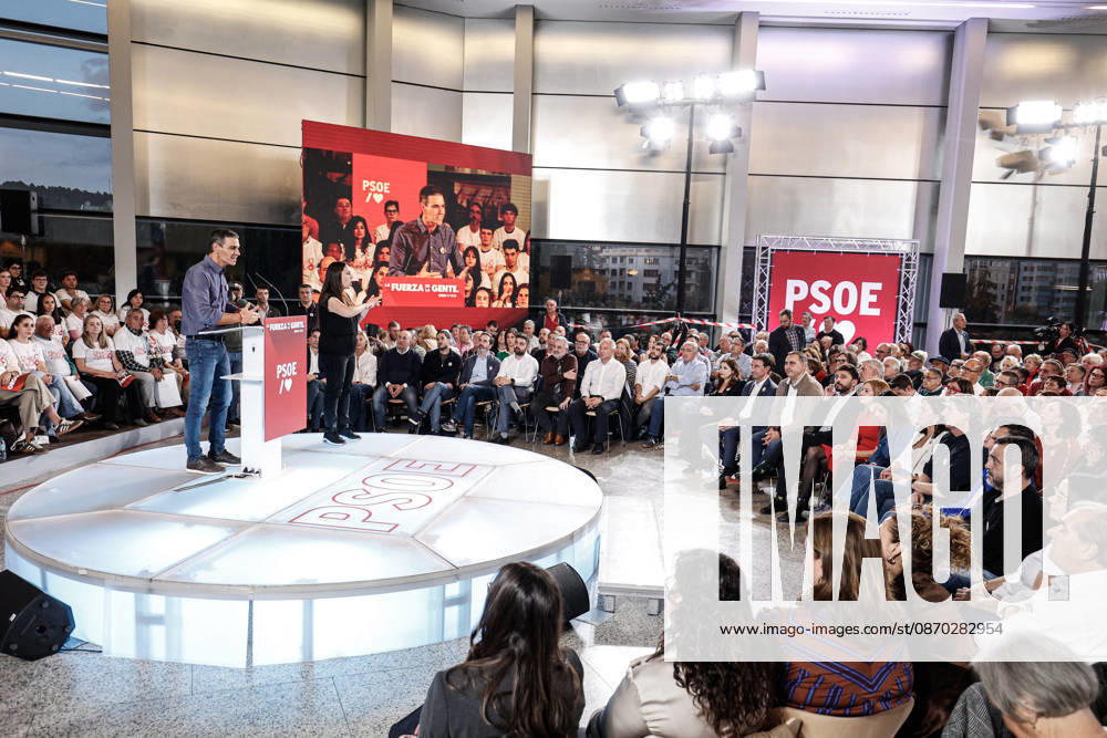 Pedro Sanchez at the pre-campaign rally in Burgos. Burgos Spain - ZUMAc250 20261021_zip_c250_007