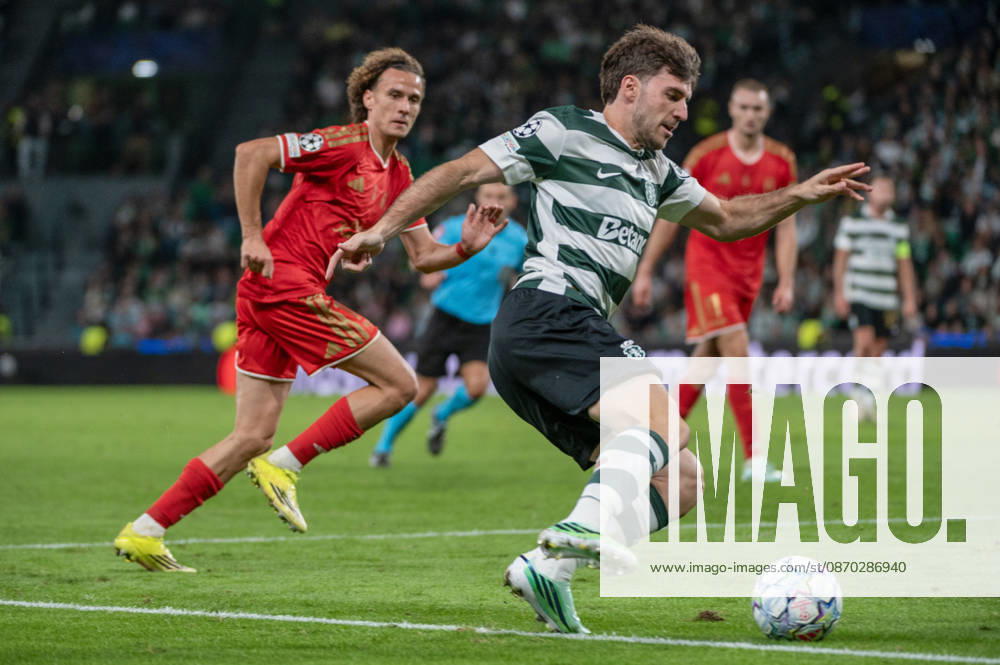 Sporting CP forward FOTIS IOANNIDIS stretches to play the ball under pressure from a LASK defender during their UEFA Champions League league phase matchday three fixture at Estadio Jose Alvalade in Lisbon, Portugal, on October 21, 2026. Lisbon Portugal - ZUMAr238 20261021_zip_r238_045