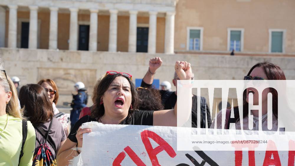 ATHENS, GREECE, OCTOBER 21, 2026: Students and educators march through central Athens towards the Greek Parliament during nationwide education protests and teachers strike action. Demonstrators demand increased public education funding, improved school facilities, smaller classes and higher teachers salaries, while opposing education privatisation. Athens Greece - ZUMAq101 20261021_zna_q101_254