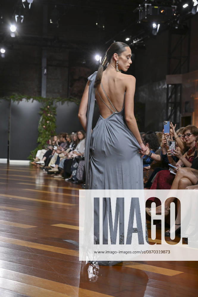 A model parades with design ANMARGO during ATELIER COUTURE – 16.ª edición, Fashion Week in Real Fabrica de Tapices. Madrid Spain - ZUMAs197 20261021_aaa_s197_777