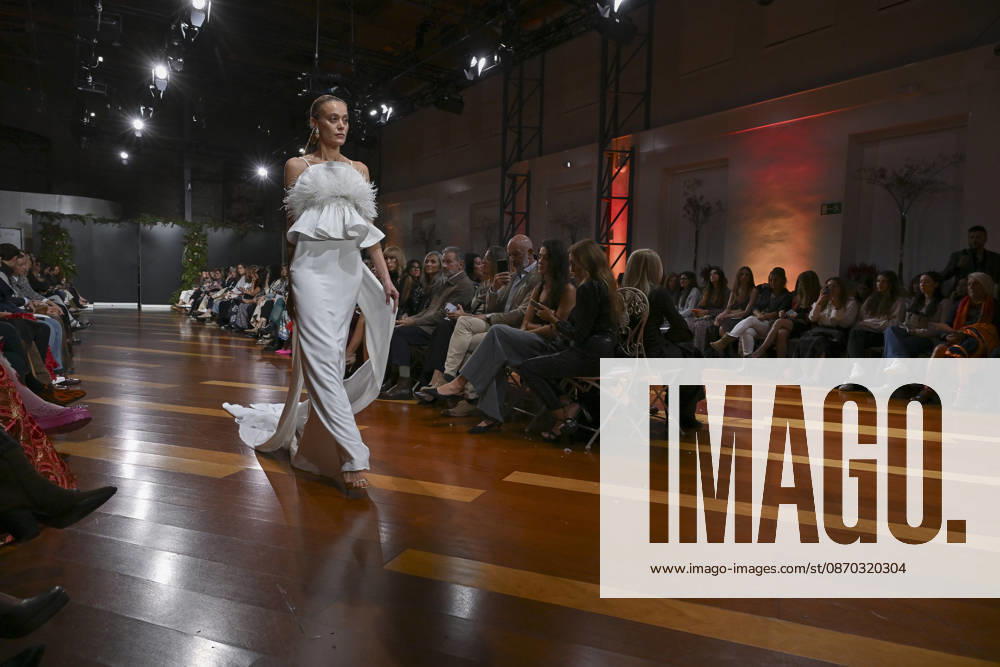 A model parades with design ANMARGO during ATELIER COUTURE – 16.ª edición, Fashion Week in Real Fabrica de Tapices. Madrid Spain - ZUMAs197 20261021_aaa_s197_774