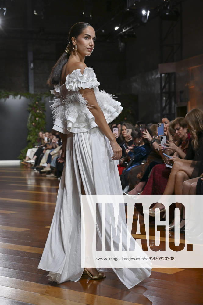 A model parades with design ANMARGO during ATELIER COUTURE – 16.ª edición, Fashion Week in Real Fabrica de Tapices. Madrid Spain - ZUMAs197 20261021_aaa_s197_775