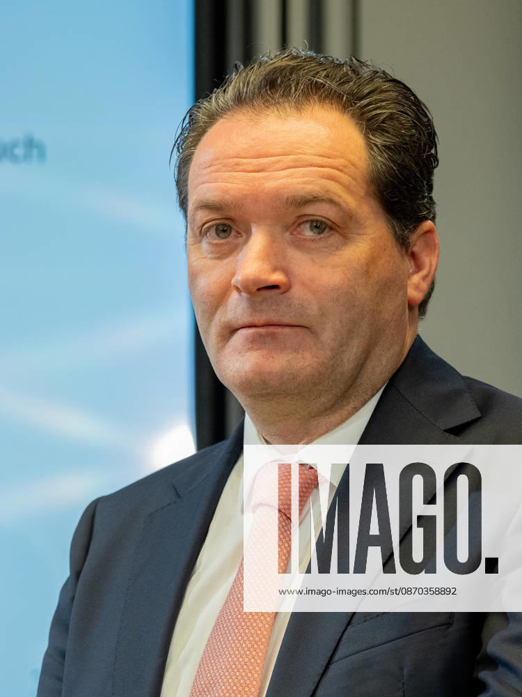 2026-10-22-Präsentation im BMLUK Bundesminister für Land- und Forstwirtschaft, Klima- und Umweltschutz, Regionen und Wasserwirtschaft Norbert Totschnig (ÖVP) am 22. Oktober 2026 bei der Präsentation einer Studie zu Lebensqualität in Gemeinden und Perspektiven für lebendige Regionen im Bundesministerium für Land- und Forstwirtschaft, Klima- und Umweltschutz, Regionen und Wasserwirtschaft in Wien, Wien, Österreich .