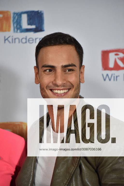 Schauspieler Timur Ülker posiert am 23.11.2018 in Hürth bei Köln beim 23. RTL Spendenmarathon wir helfen Kindern 2018.