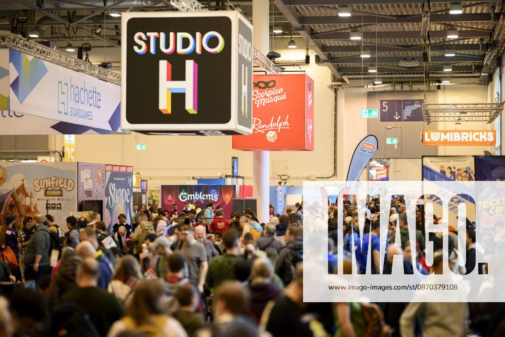 Besucher und Besucherinnen auf der Messe, Halle 6, Studio H, am 22.10.2026 Messe SPIEL Essen vom 22.10 - 25.10.2026 in E s s e n Deutschland. Grugahalle