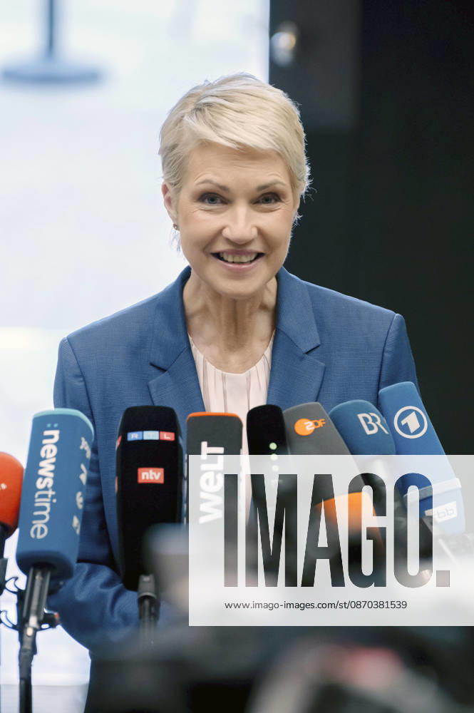 Manuela Schwesig bei der Ministerpräsidentenkonferenz mit den Regierungschefinnen und -chefs der Bundesländer im Bundesrat. Berlin