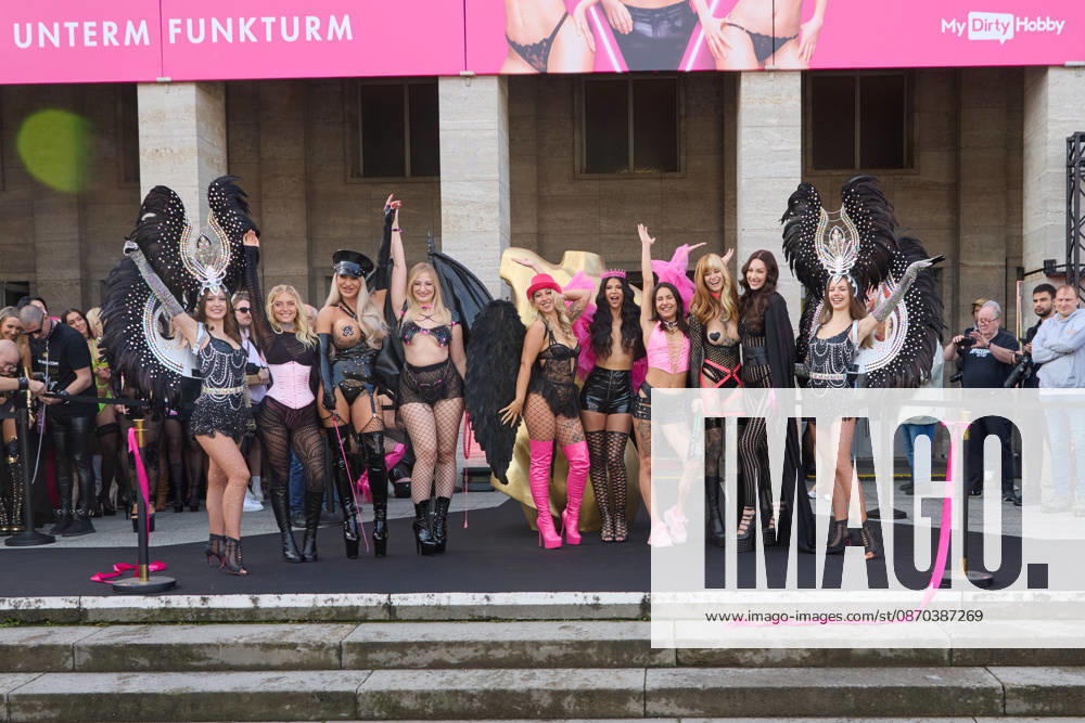 Lia Engel, Calea Toxic, Mika Nox, Tamy Tation. Micaela Schaefer, Jenny Stella, DallyDinosaur und Shaiden Rogue. Eroeffnung der 29. Erotikmesse VENUS auf der Messe Berlin am 22.10.2026. 29.VENUS