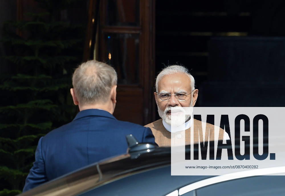 India-Poland Bilateral Meeting at Hyderabad House New Delhi, Oct 22 (ANI): Prime Minister Narendra Modi receives his Polish counterpart, Donald Tusk, at Hyderabad House, in New Delhi on Thursday. NEW DELHI Delhi India