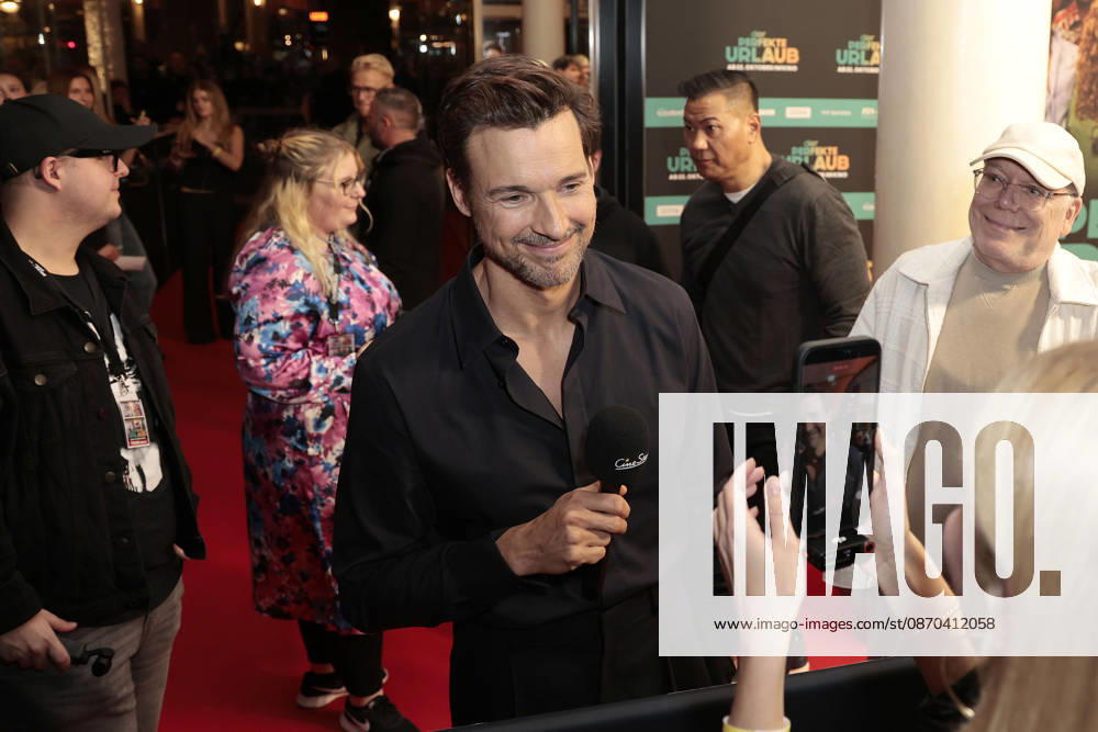 Florian David Fitz during the premiere of Der perfekte Urlaub at Zoo Palast on October 22, 2026 in Berlin, Germany Der Perfekte Urlaub Premiere in Berlin, Germany
