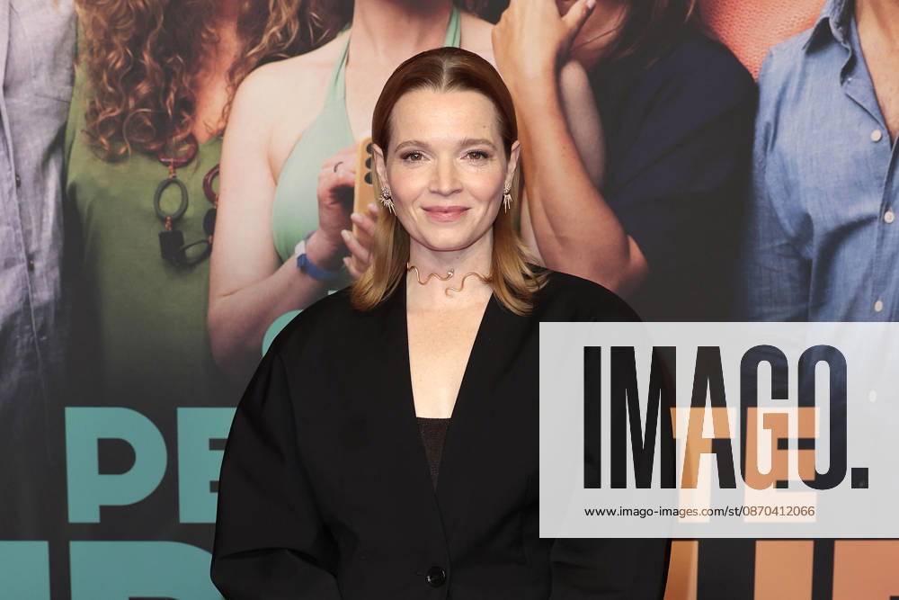 Karoline Herfurth during the premiere of Der perfekte Urlaub at Zoo Palast on October 22, 2026 in Berlin, Germany Der Perfekte Urlaub Premiere in Berlin, Germany