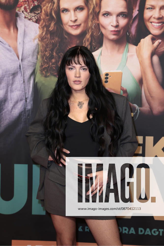 Phenix Kuehnert during the premiere of Der perfekte Urlaub at Zoo Palast on October 22, 2026 in Berlin, Germany Der Perfekte Urlaub Premiere in Berlin, Germany