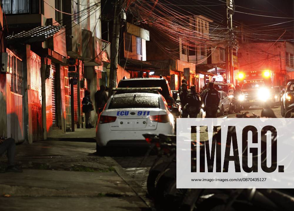 Quito, Thursday, October 22, 2026: Incidents at the Inca Prison in the city of Quito, an alleged riot leaves several dead and injured. Family members await news of the inmates. Photos: API Rolando Enriquez, Quito, Pichincha, Ecuador, 20261022 250916 6adaace6ddbd5 img 20261022 193856
