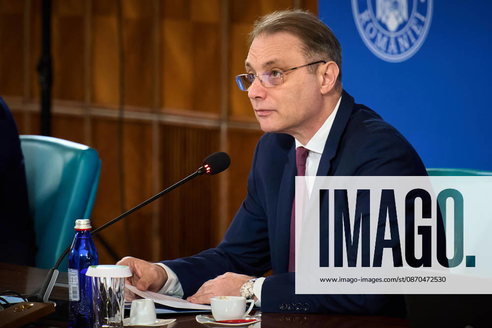 Romanian Government, Cabinet Meeting Bucharest, Romania. 23rd Oct, 2026: Luca Niculescu, Prime Minister of Romania, leads the government meeting at Victoria Palace, the Romanian Government headquarters. Bucharest Romania