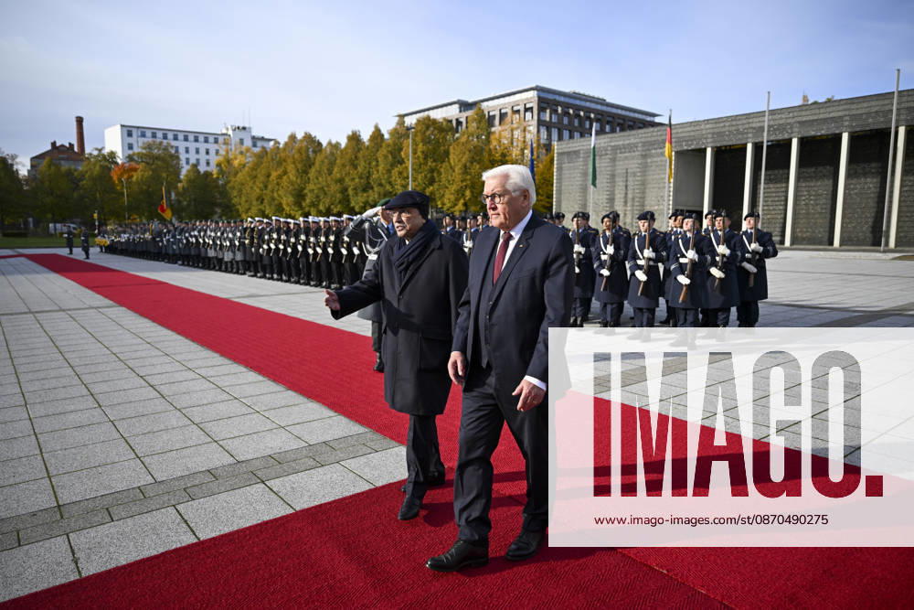 Pakistani President Asif Ali Zardari in Berlin BERLIN, GERMANY - OCTOBER 23: German President Frank-Walter Steinmeier welcomes Pakistani President Asif Ali Zardari during a military ceremony at the German Ministry of Defense in Berlin, Germany, on October 23, 2026. Halil Sagirkaya Anadolu Berlin Germany. Editorial use only. Please get in touch for any other usage.