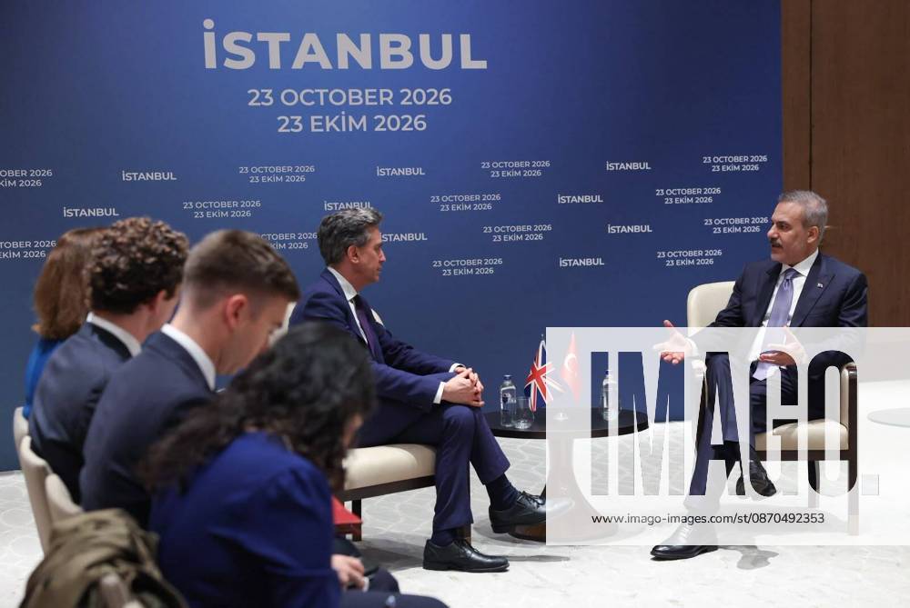 Hakan Fidan - Ed Miliband meeting in Istanbul ISTANBUL, TURKIYE - OCTOBER 23: Turkish Foreign Minister Hakan Fidan (R) meets with British Foreign Minister Ed Miliband (2nd R) on the sidelines of the R4 (Turkiye, Egypt, Pakistan and Saudi Arabia) and R4+E3 (United Kingdom, Germany and France) Foreign Ministers Meetings in Istanbul, Turkiye, on October 23, 2026. Mustafa Hatipoglu Anadolu Istanbul Turkey. Editorial use only. Please get in touch for any other usage.