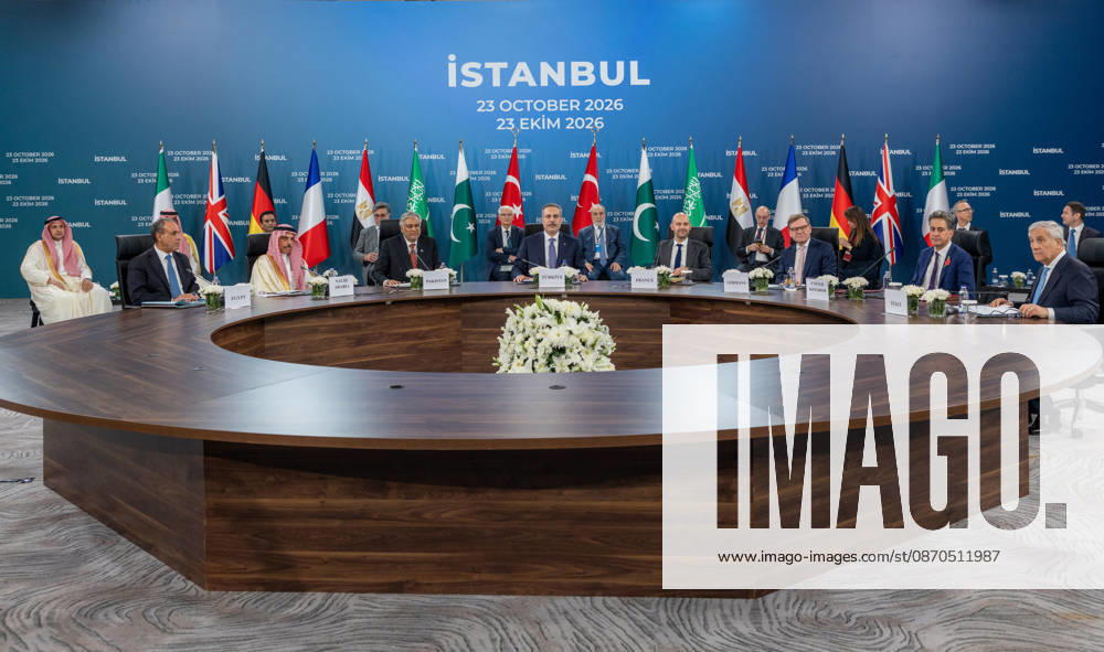 R4 and E3 Foreign Ministers Meeting in Istanbul ISTANBUL, TURKIYE - OCTOBER 23: Turkish Foreign Minister Hakan Fidan, British Foreign Minister Ed Miliband, German Foreign Minister Johann Wadephul, French Foreign Minister Jean-Noel Barrot, Italian Deputy Prime Minister and Foreign Minister Antonio Tajani, Pakistani Foreign Minister Muhammad Ishaq Dar, Egyptian Foreign Minister Badr Abdelatty and Saudi Foreign Minister Faisal bin Farhan Al Saud pose for a family photo during the R4 and E3 Foreign Ministers Meeting, in Istanbul, Turkiye on October 23, 2026. Mustafa Hatipoglu Anadolu Istanbul Turkey. Editorial use only. Please get in touch for any other usage.