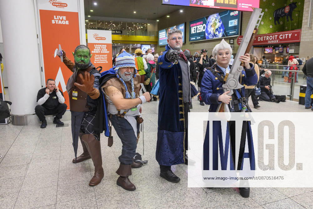 London, UK. Visitors dressed as characters arrive at the London MCM Comic Con held at the Excel venue. The event is the UK s largest pop culture fan convention, celebrating comic books, movies, TV shows, anime, manga, video games, sci-fi, and fantasy. London UK - ZUMAl94_ 20261023_zaf_l94_098