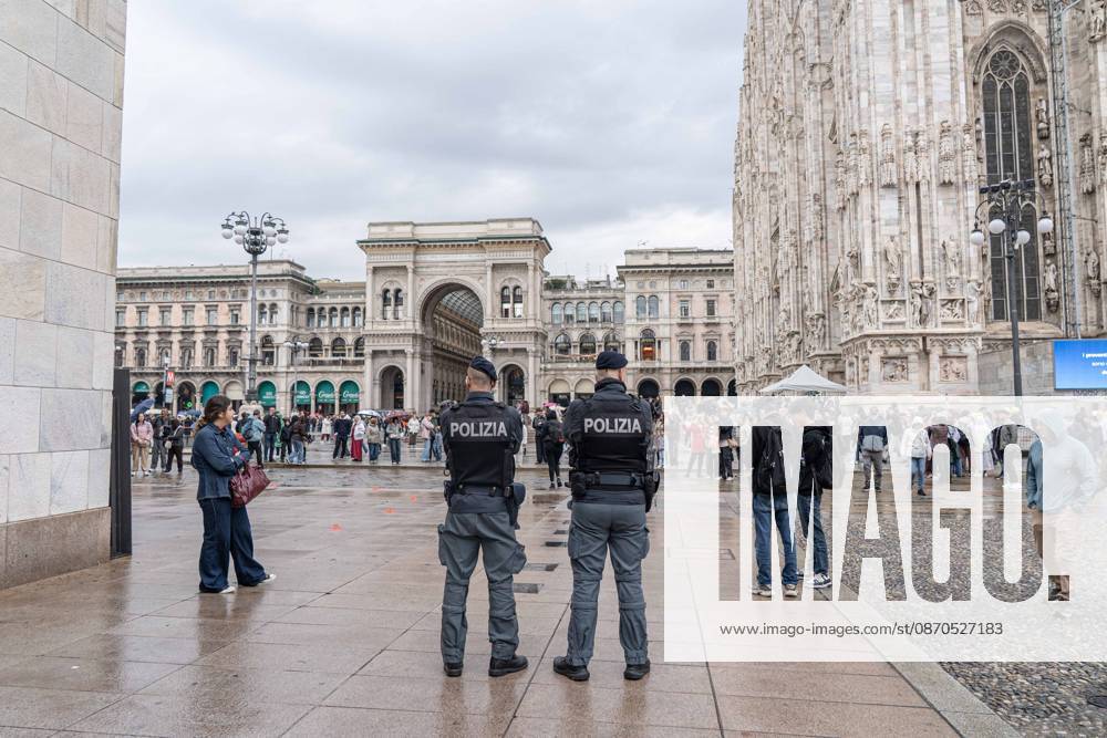 IPA90074222 - Milan, October 23, 2026. The city center is preparing for tomorrows heavily secured Saturday ahead of the march. From police and Carabinieri checkpoints at the Duomo to storefronts reinforced with panels to prevent break-ins on Via Torino.