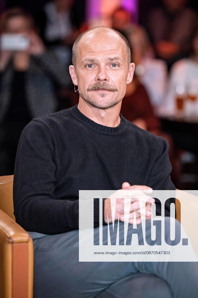 MDR - Riverboat. Schauspieler Matthias Koeberlin anläßlich der Aufzeichnung der MDR - Talkshow Riverboat am 23.10.2026 in der Mediacity Leipzig. 20261023SFL0024