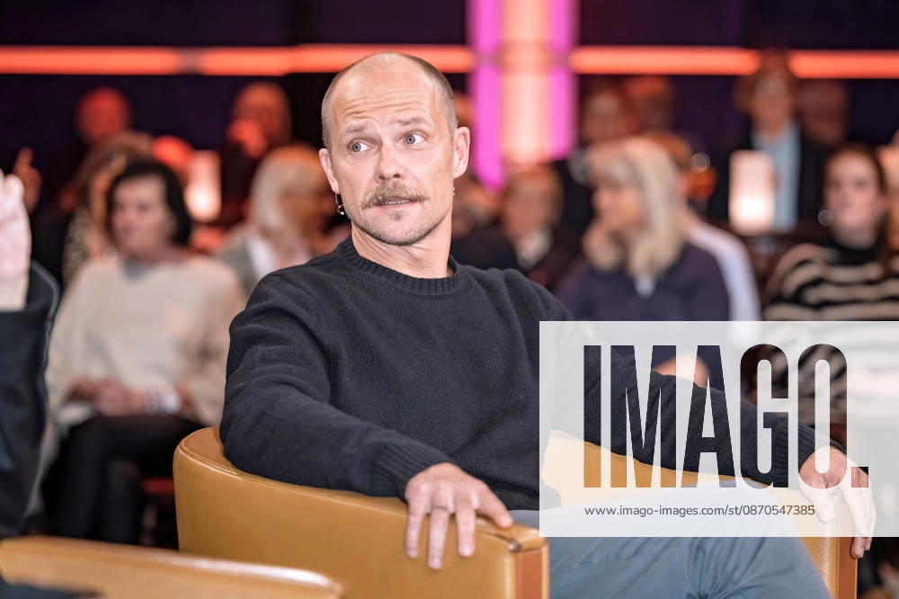 MDR - Riverboat. Schauspieler Matthias Koeberlin anläßlich der Aufzeichnung der MDR - Talkshow Riverboat am 23.10.2026 in der Mediacity Leipzig. 20261023SFL0046