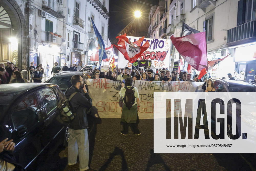 Protesters Clash with Police in Naples Students, trade union members and activists from Potere al Popolo take part in a demonstration against the rising cost of living in Piazza Municipio. Clashes between demonstrators and police break out during the protest. ABP17959