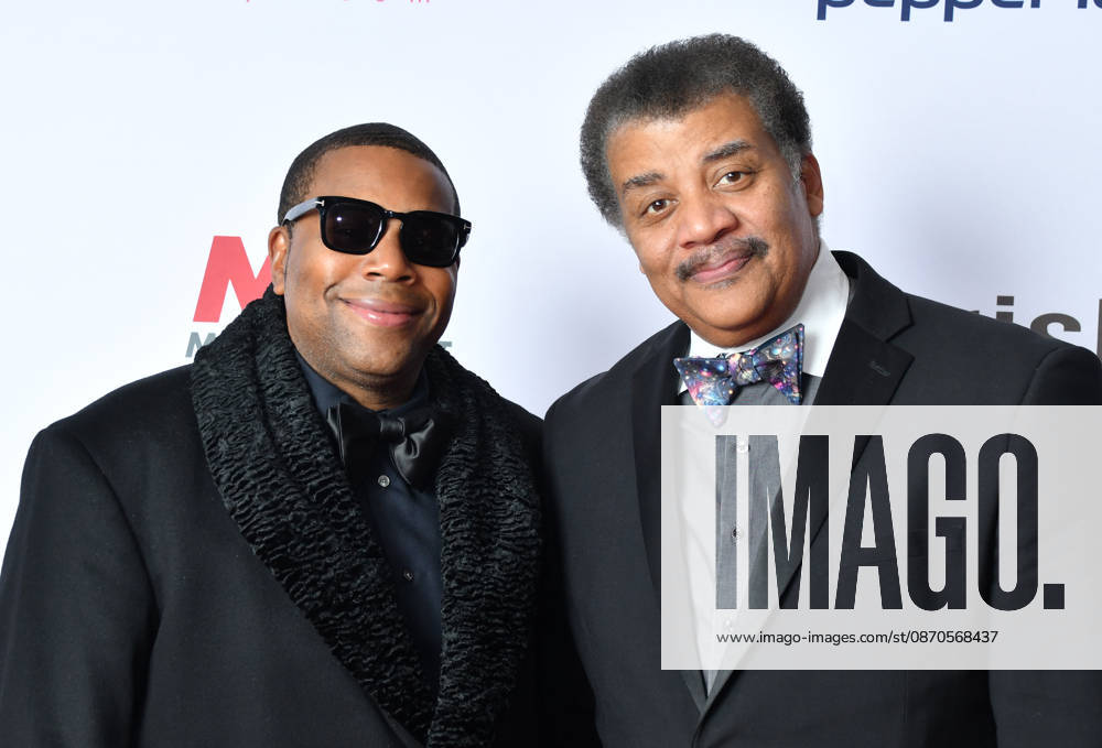 NEW YORK, NY- OCTOBER 23: Kenan Thompson and Neil deGrasse Tyson at Self Help Africas 16th Annual Change-Makers Ball honoring Kenan Thompson with the 2026 Empowering Africa Award on October 23, 2026 at The Lighthouse at Chelsea Piers in New York City.