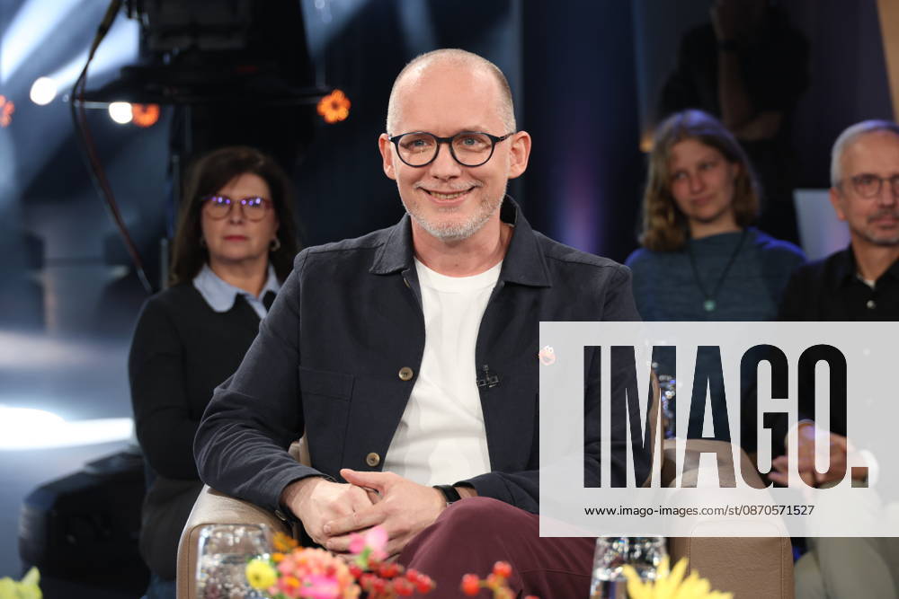 Martin Reinl, Puppenspieler, zu Gast in der NDR Talk Show, Fototermin am 23.10.2026 im Fernsehstudio Hamburg-Lokstedt vor der Sendung im 3. Programm des NDR Fernsehen