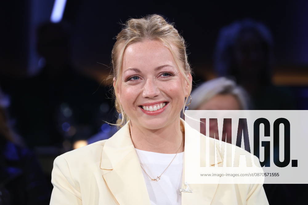 Zora Klipp, Gastronomin und Fernsehköchin, zu Gast in der NDR Talk Show, Fototermin am 23.10.2026 im Fernsehstudio Hamburg-Lokstedt vor der Sendung im 3. Programm des NDR Fernsehen
